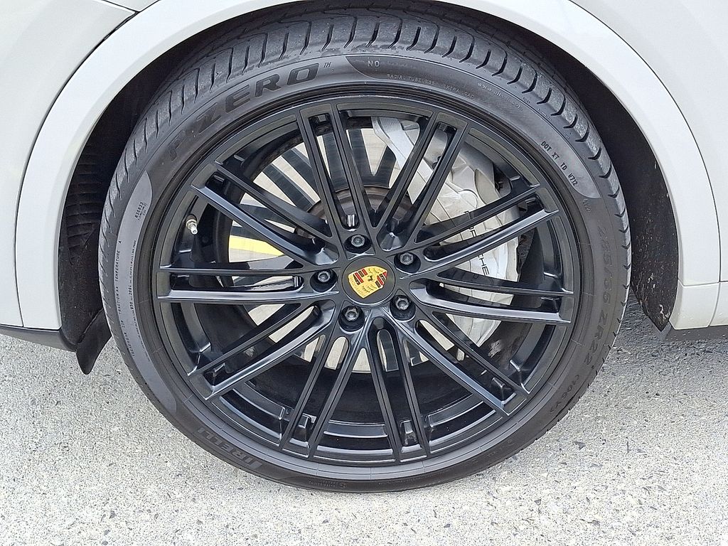 2021 Porsche Cayenne Turbo 10