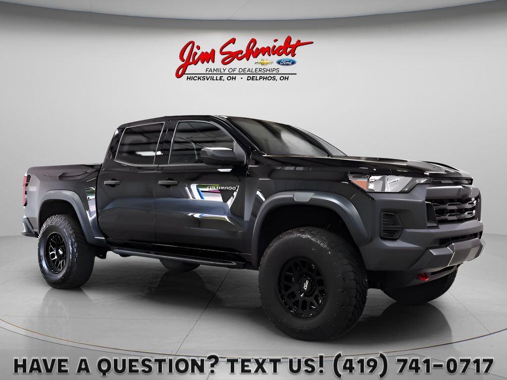 Black 2024 Chevrolet Colorado Pickup Truck Four-Wheel Drive 8-Speed Automatic