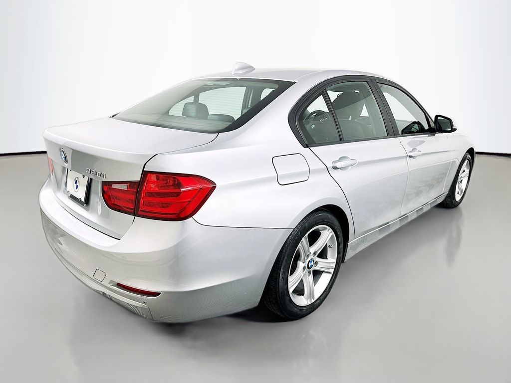 Thumbnail: 2014 BMW 3 Series - 5