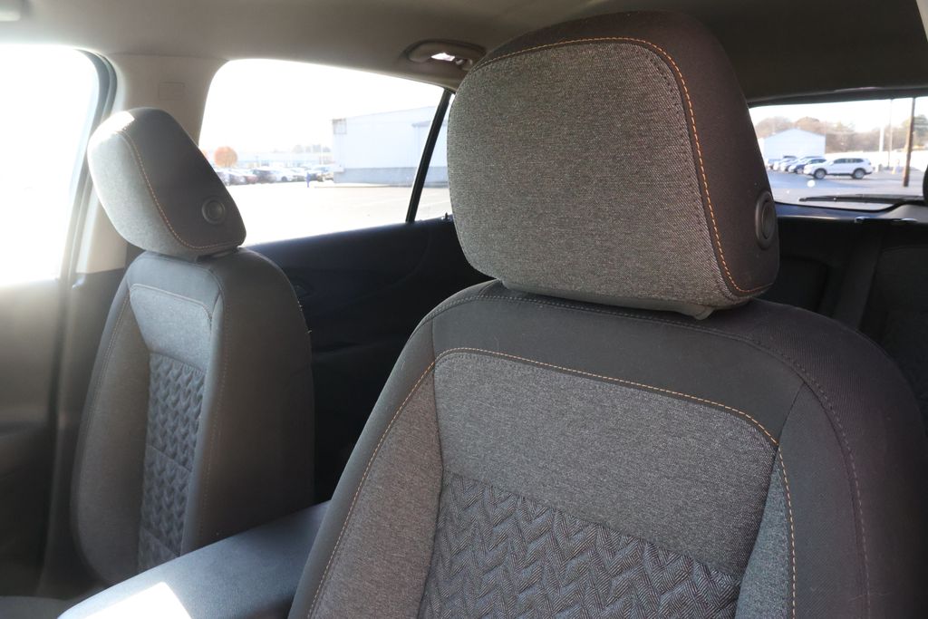 Thumbnail: 2024 Chevrolet Equinox - 31