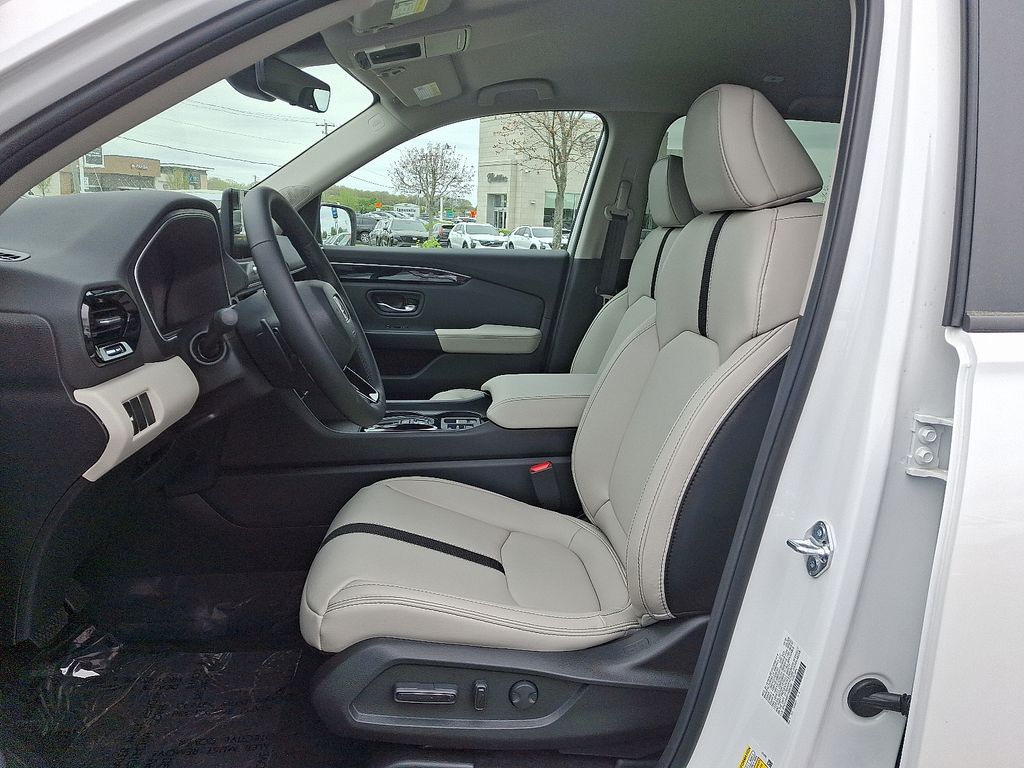 2026 Honda Passport  6