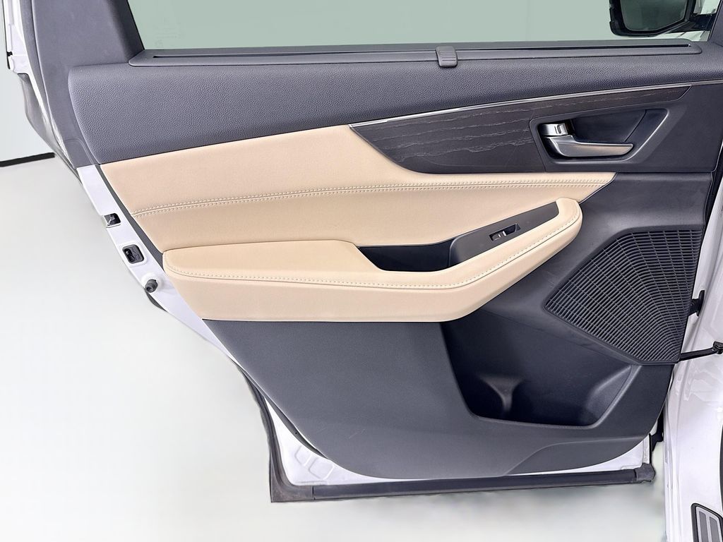Thumbnail: 2023 Acura MDX - 25