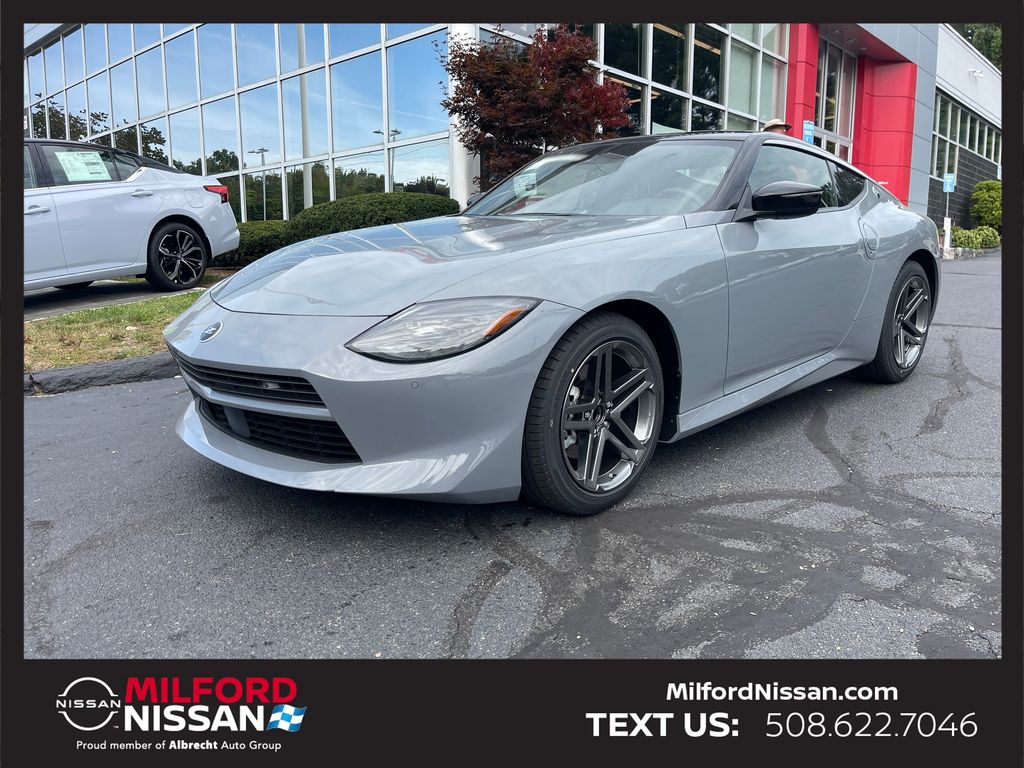Boulder Gray/Super Black 2027 Nissan Z Coupe Rear-Wheel Drive 6-Speed Manual