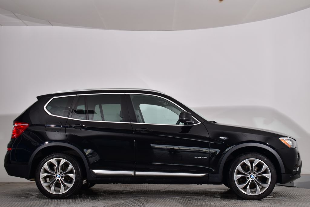 Thumbnail: 2017 BMW X3 - 6