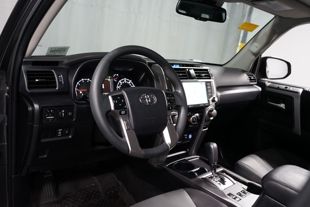 Thumbnail: 2022 Toyota 4Runner - 11