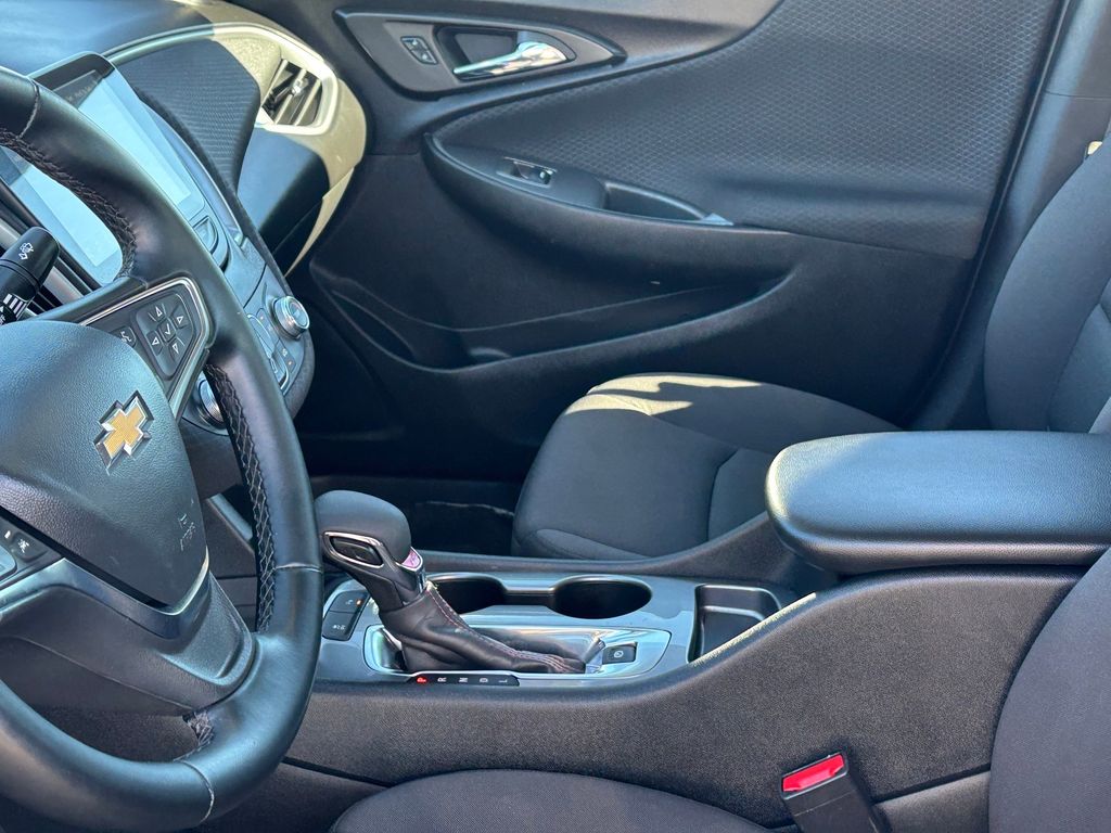 Used Car 2025 Chevrolet Malibu  Rs For Sale Under $25,000 In Austin, Texas