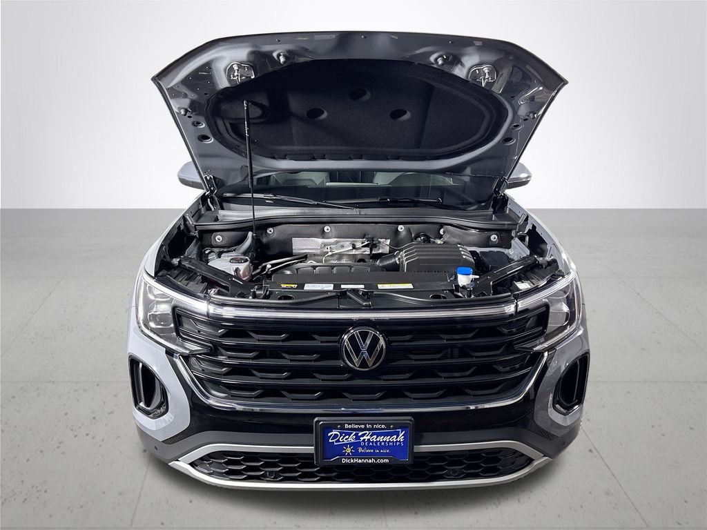 2024 Volkswagen Atlas Cross Sport 2.0T SE w/Technology