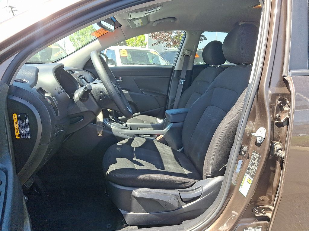 2012 Kia Sportage LX 13