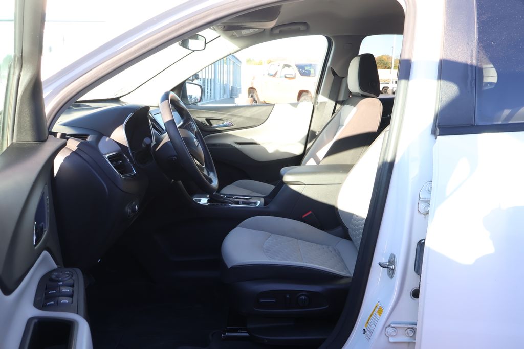 Thumbnail: 2021 Chevrolet Equinox - 13