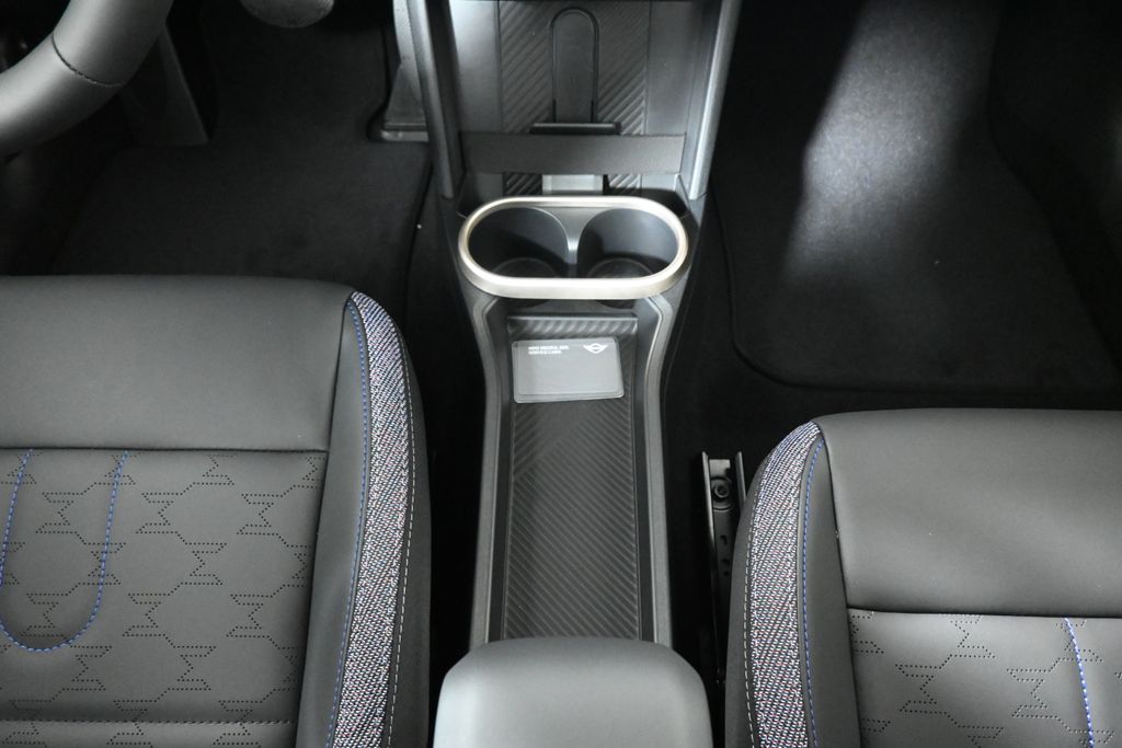 Thumbnail: 2026 MINI Cooper - 18