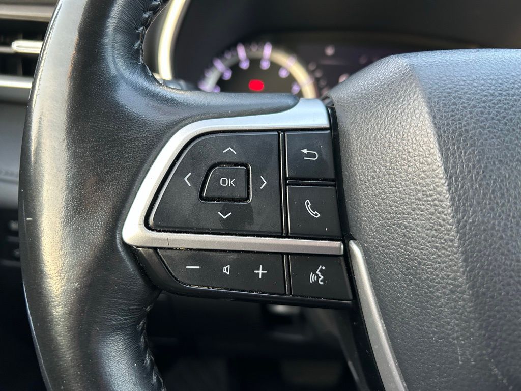 2022 Toyota Highlander XLE 21