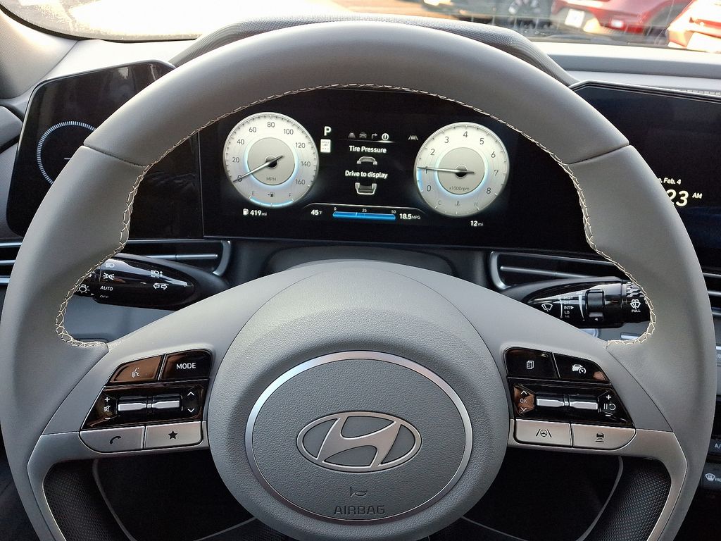 Thumbnail: 2025 Hyundai Elantra - 11