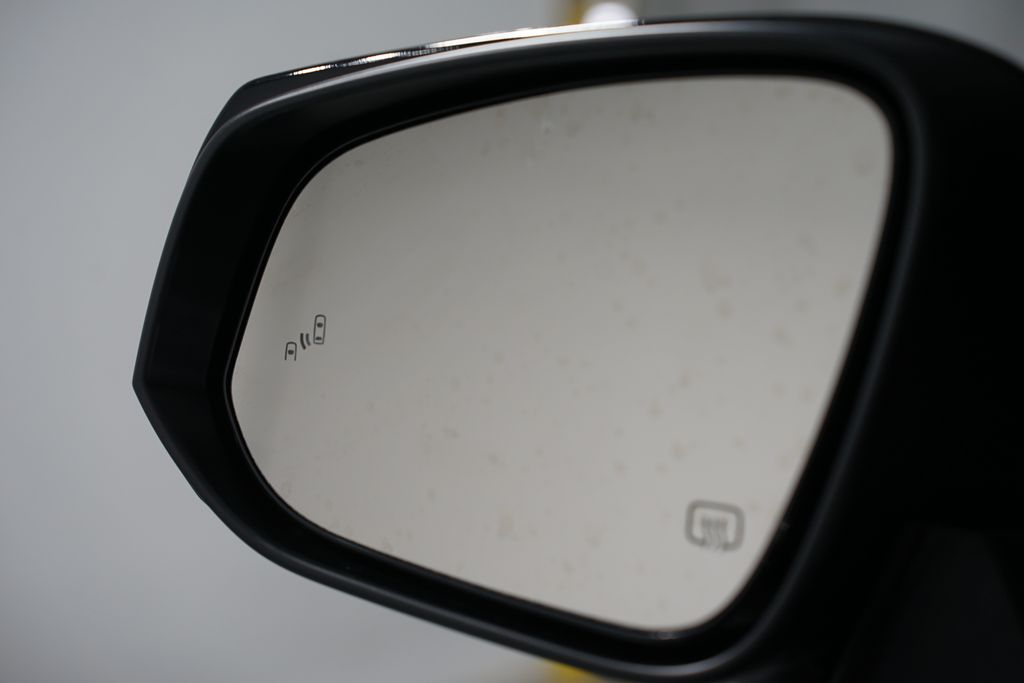 Thumbnail: 2026 Toyota Highlander - 27