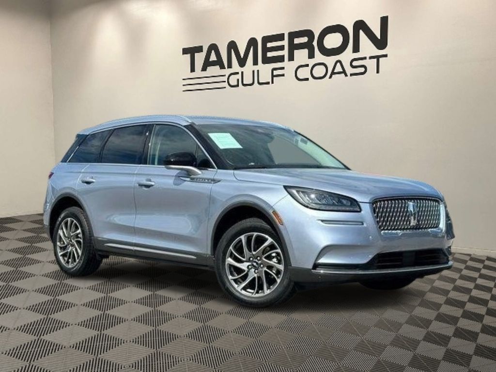 Elite Blue Metallic Clearcoat 2022 Lincoln Corsair Standard FWD SUV / Crossover Front-Wheel Drive 8-Speed Automatic