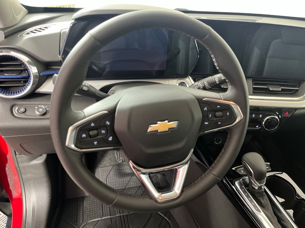 Thumbnail: 2026 Chevrolet Trax - 25