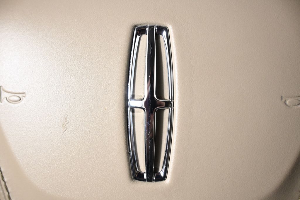 Certified Used 2021 Blue Lincoln Reserve image 37