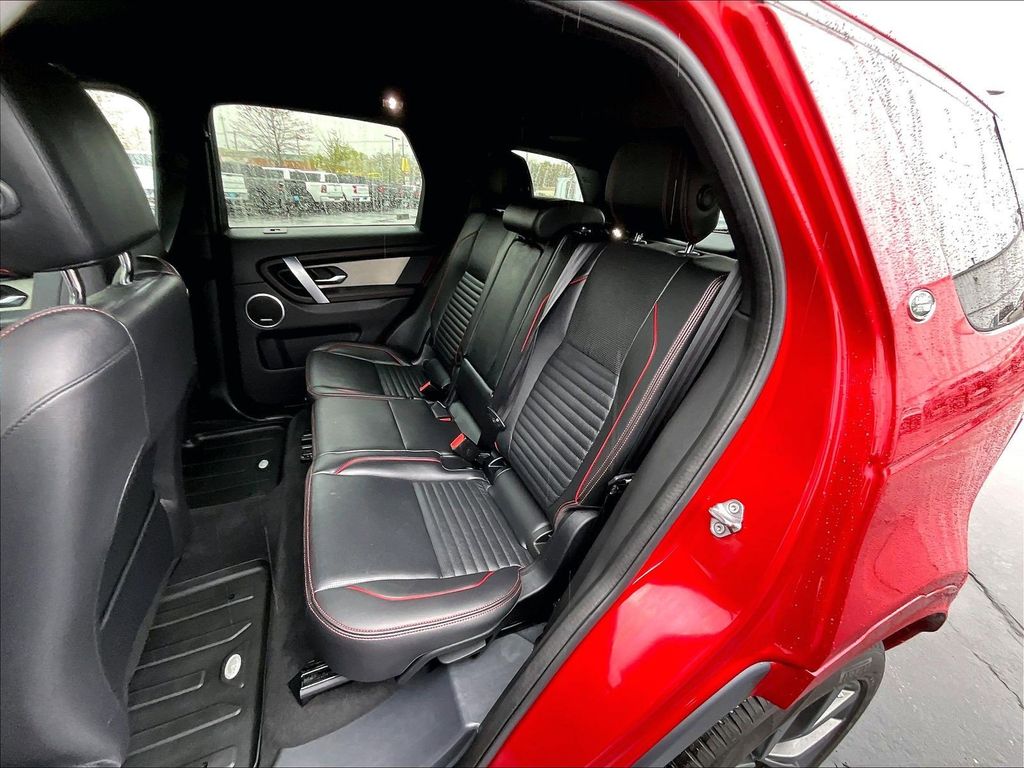 2023 Land Rover Discovery Sport — photo 14