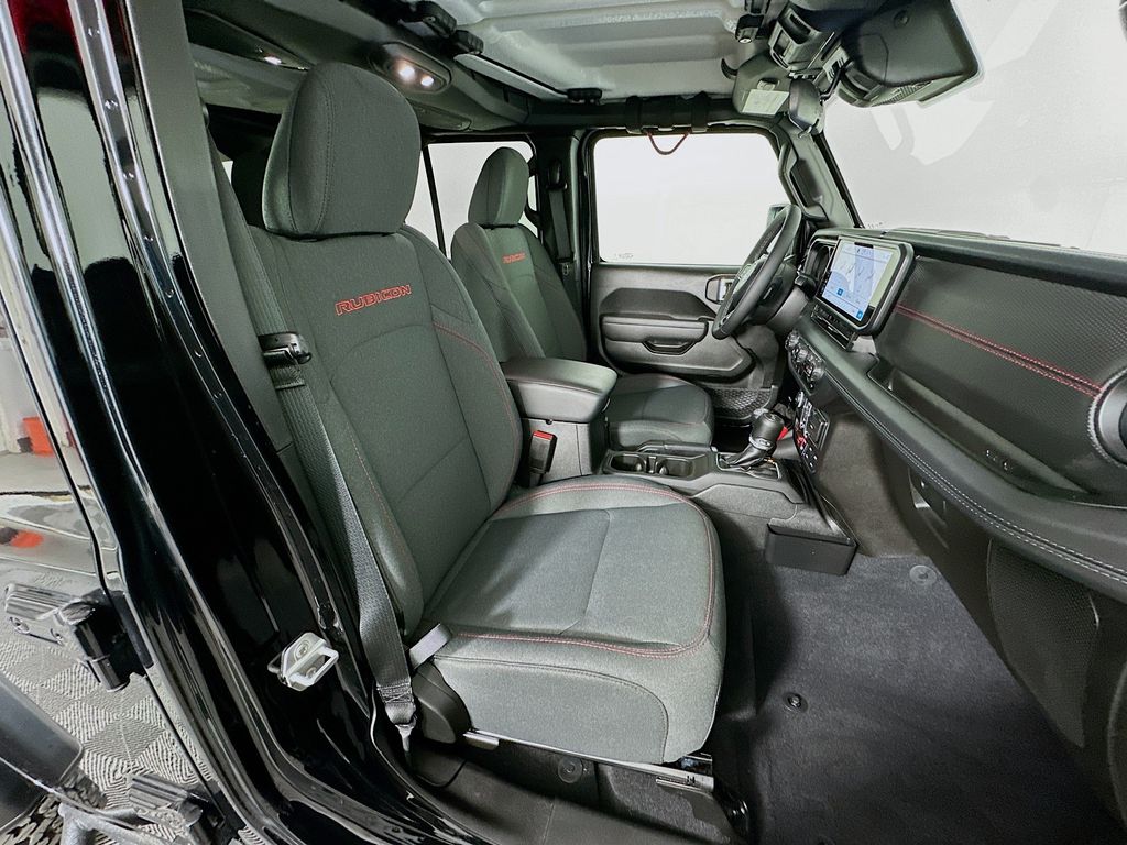 Thumbnail: 2025 Jeep Wrangler - 27