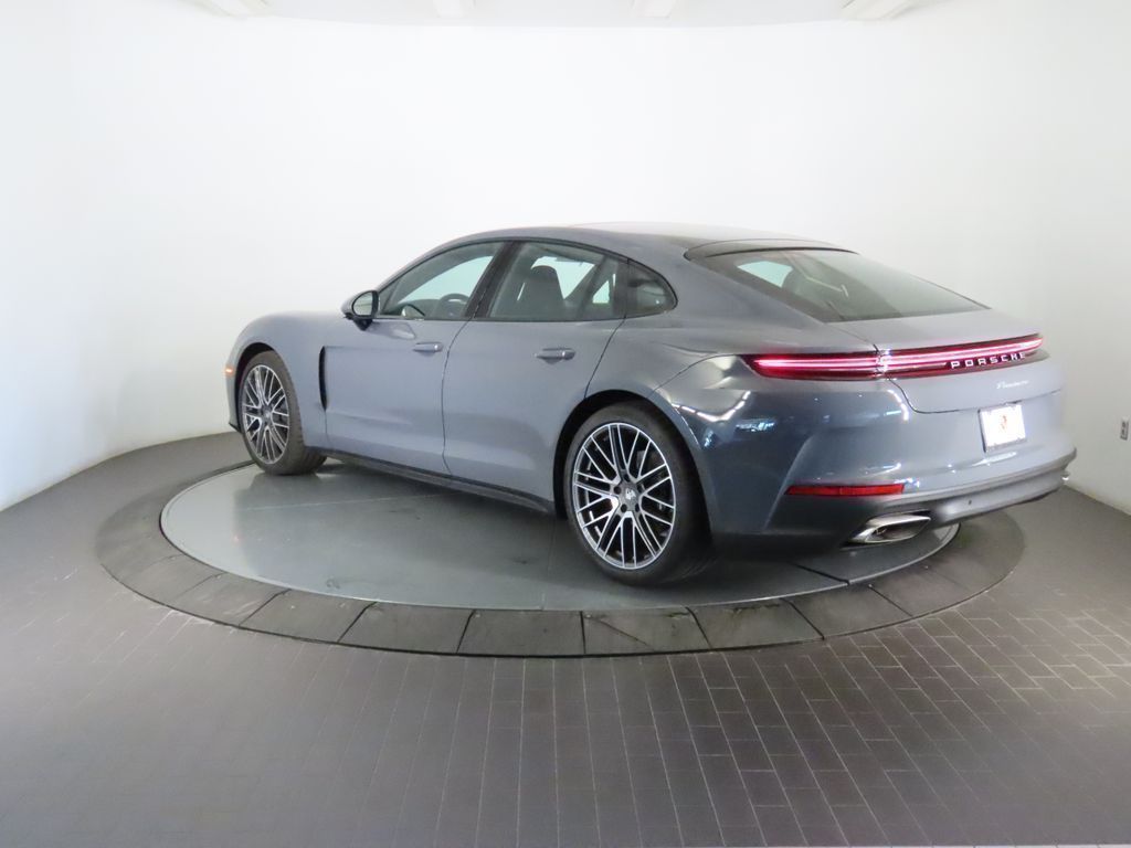 Thumbnail: 2026 Porsche Panamera - 3