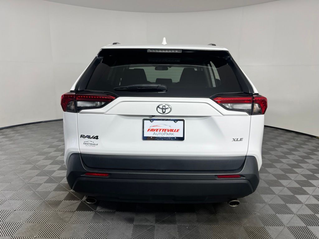 Thumbnail: 2023 Toyota RAV4 - 4