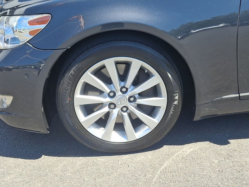 Thumbnail: 2011 Lexus LS - 8