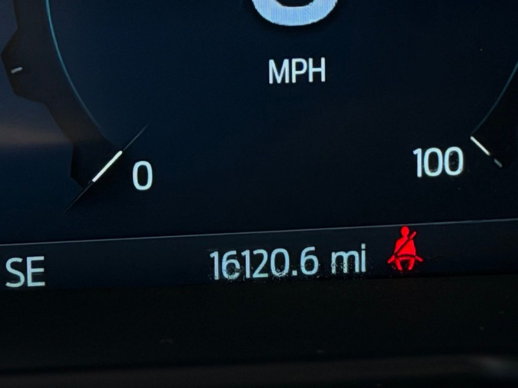 Used 2025 Gray Ford Lariat image 14