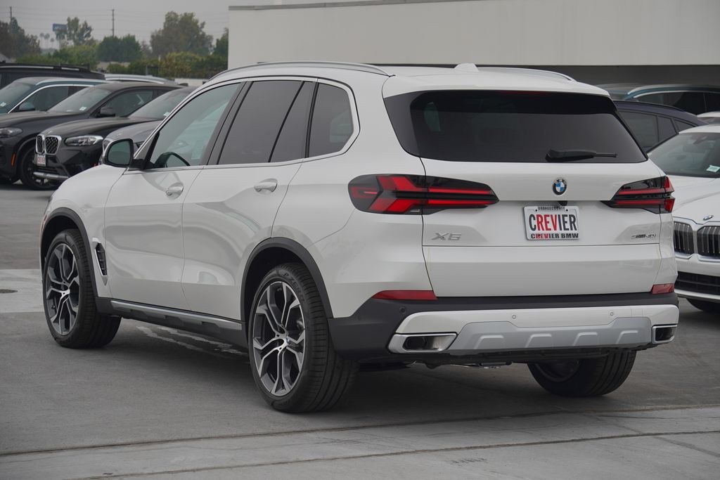 2025 BMW X5 sDrive40i 7