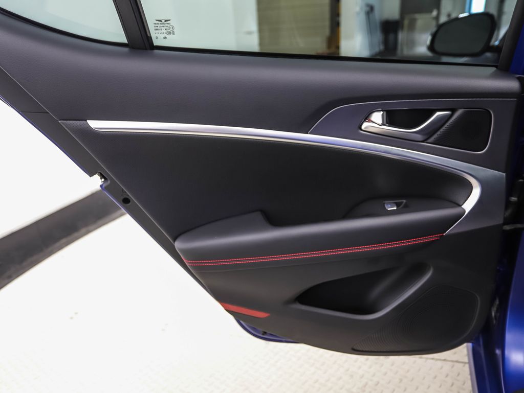 Thumbnail: 2025 Genesis G70 - 19