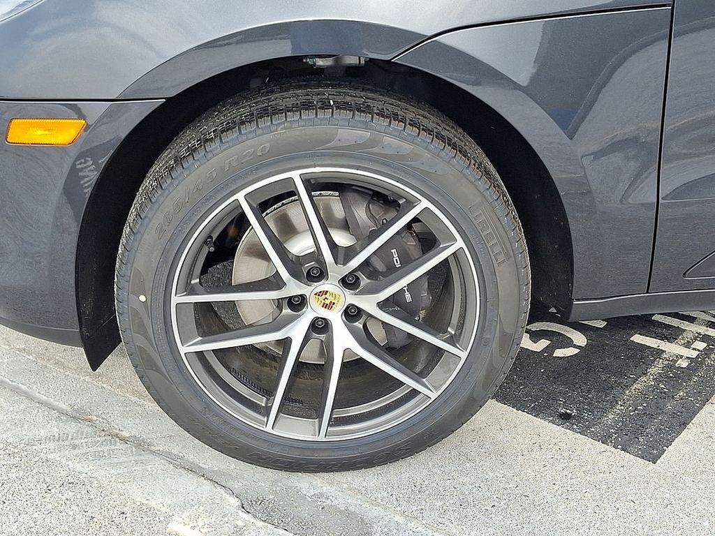 Thumbnail: 2025 Porsche Macan - 10