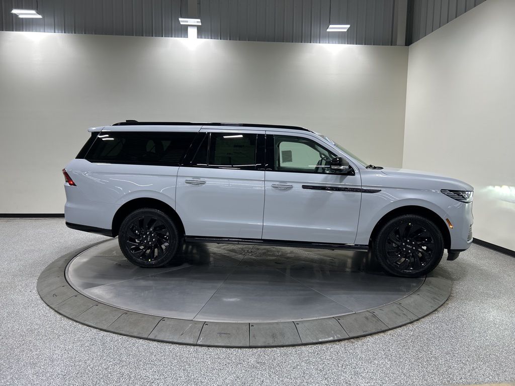 new 2026 Lincoln Navigator L car, priced at $111,115