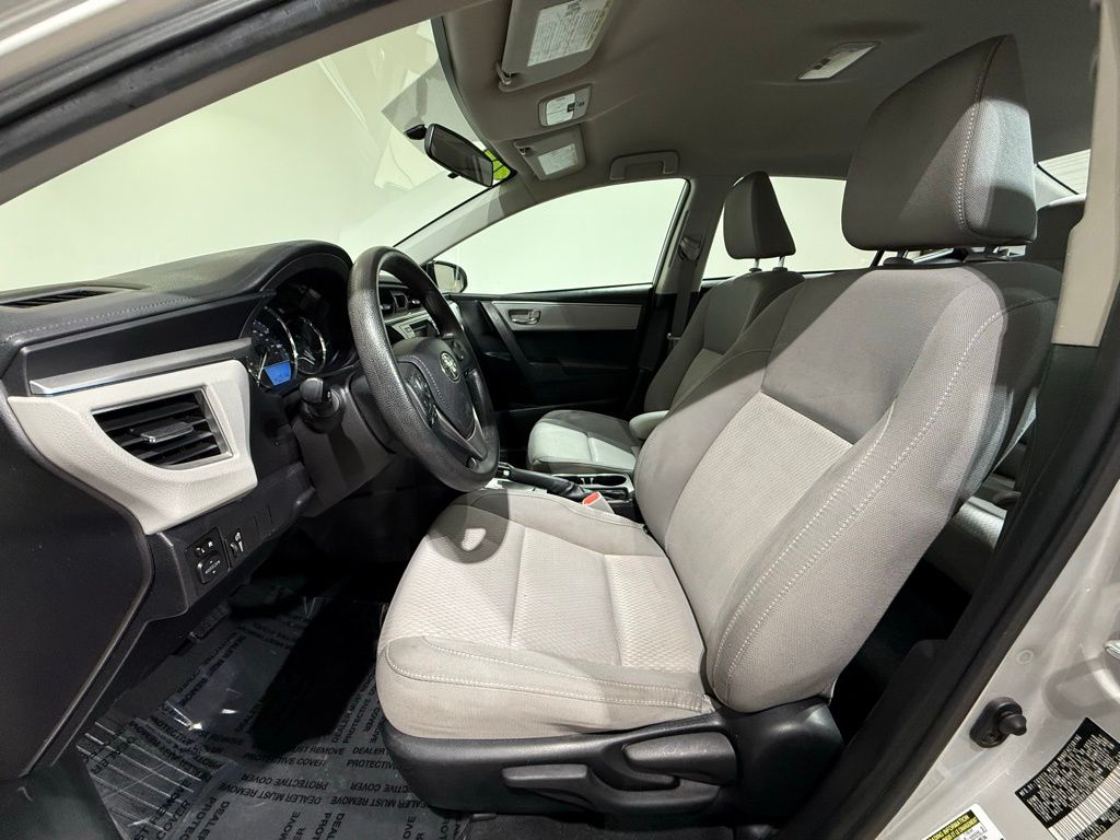 Thumbnail: 2015 Toyota Corolla - 12