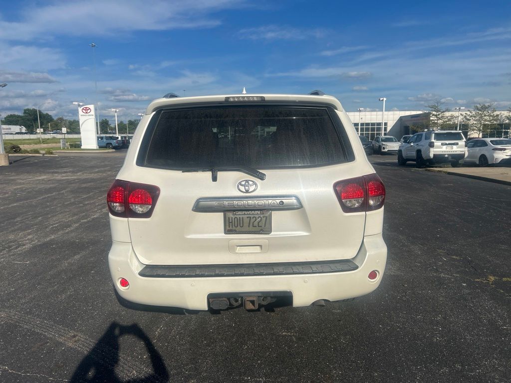 Used 2018 White Toyota Platinum image 6
