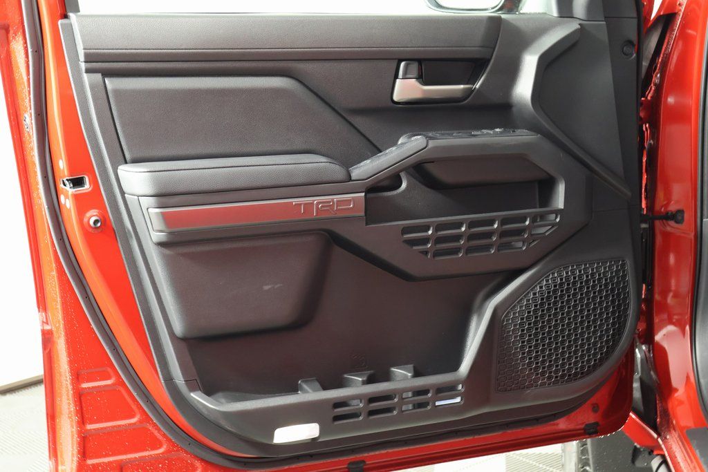 2025 Toyota Tacoma TRD Off-Road 7