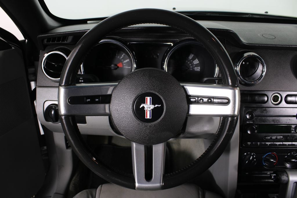Used 2006 Ford Mustang for sale in 