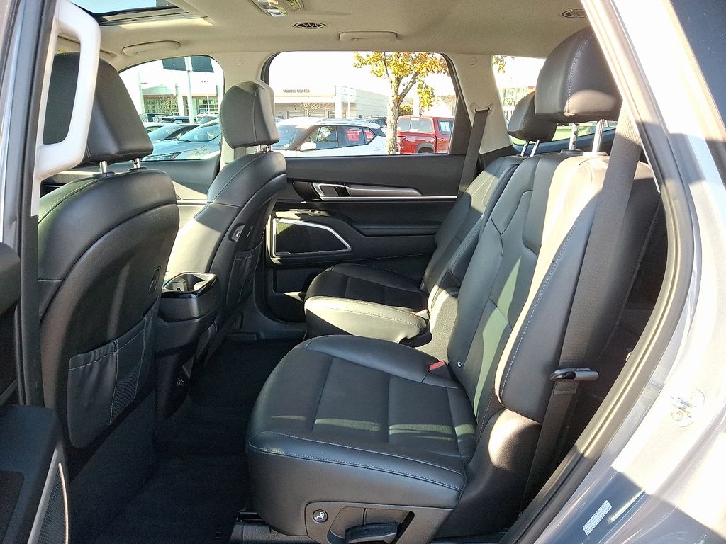 Thumbnail: 2022 Kia Telluride - 10