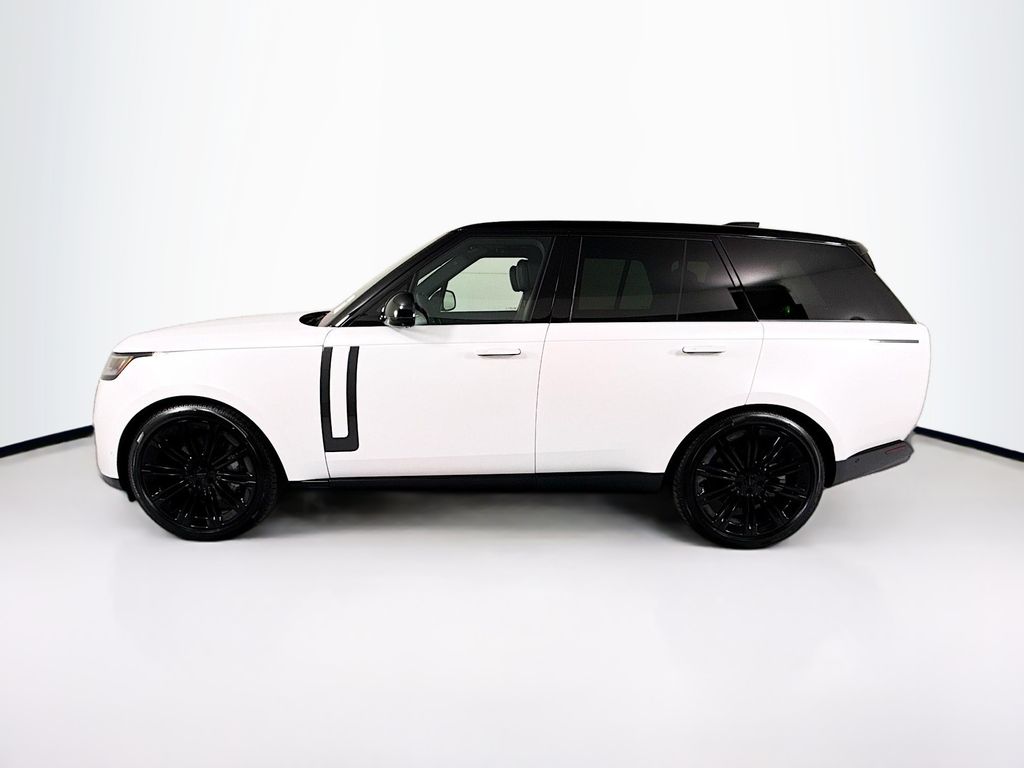 Thumbnail: 2026 Land Rover Range Rover - 8