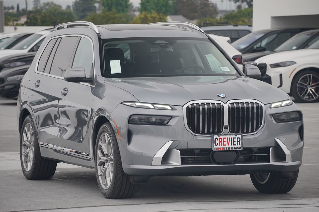 2025 BMW X7 xDrive40i 3