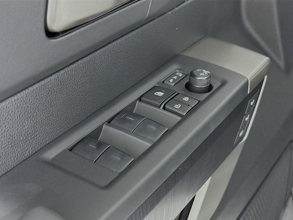 2026 Toyota Tundra Platinum - Photo 12