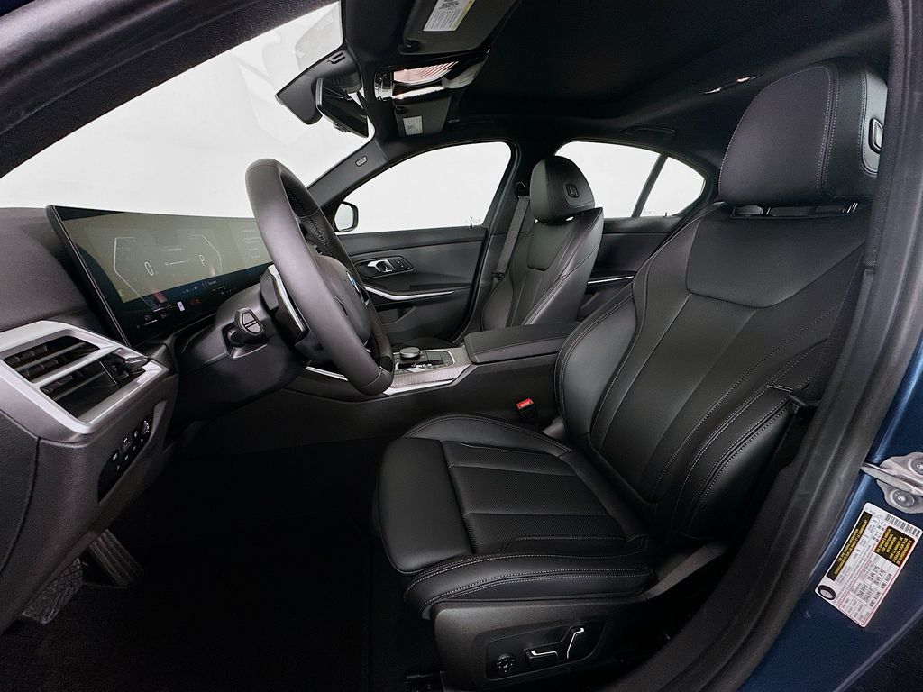 Thumbnail: 2026 BMW 3 Series - 16