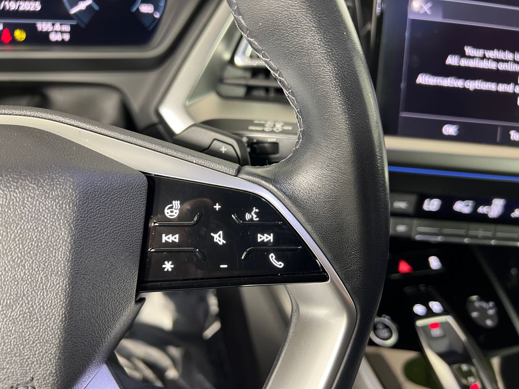 Thumbnail: 2023 Audi Q4 e-tron - 19