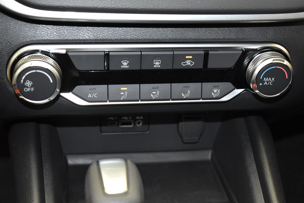 Thumbnail: 2025 Nissan Altima - 20