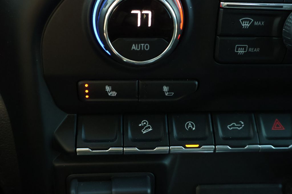 Thumbnail: 2021 Chevrolet Silverado 1500 - 26