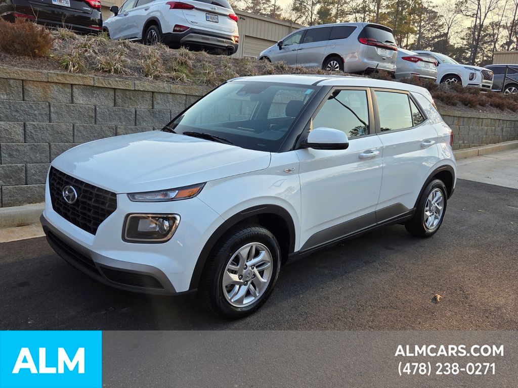 2025 Hyundai Venue SE FWD