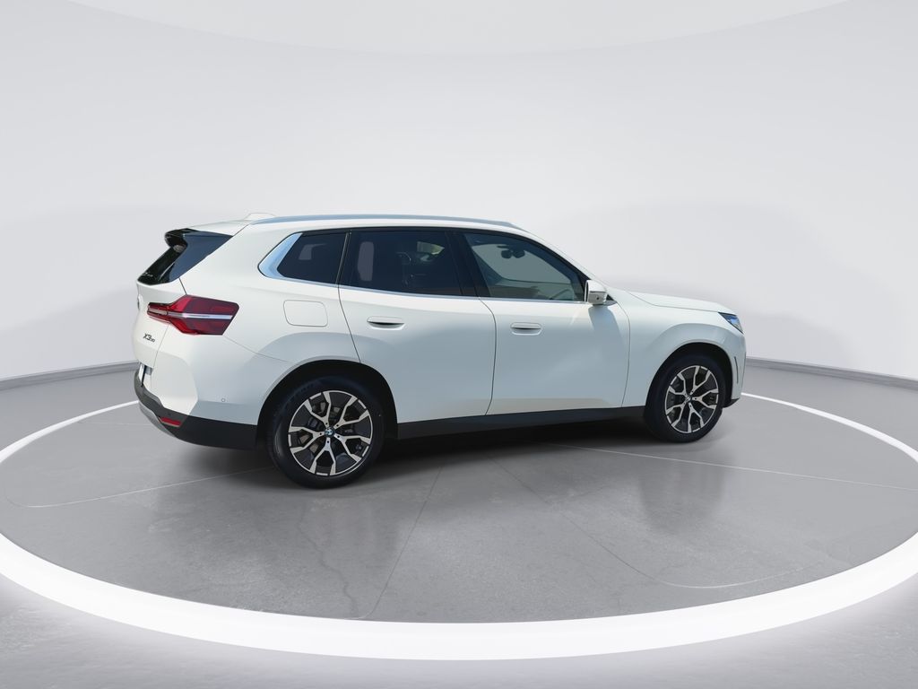 Thumbnail: 2026 BMW X3 - 8