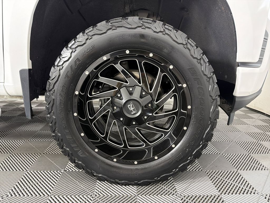 used 2020 Chevrolet Silverado 1500 car, priced at $28,995