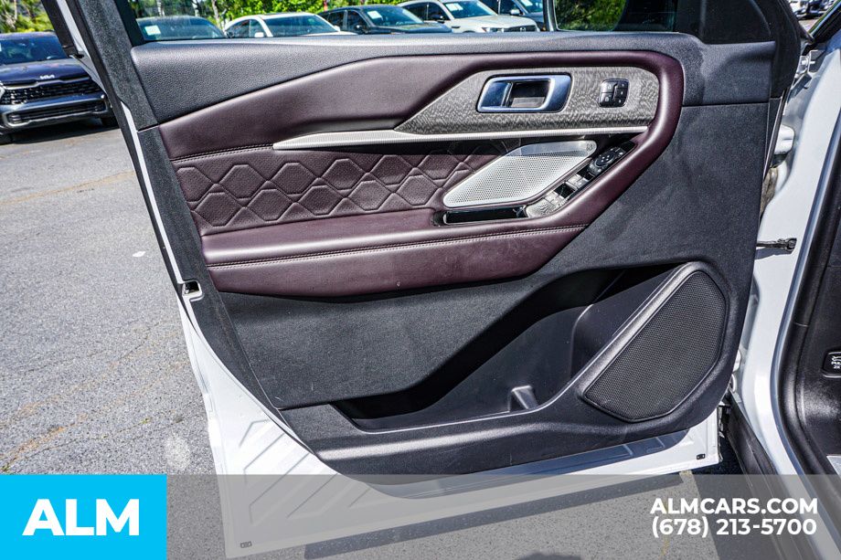 Used 2025 White Ford Platinum image 50