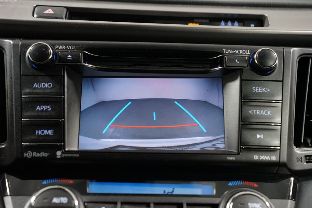 Thumbnail: 2018 Toyota RAV4 - 18