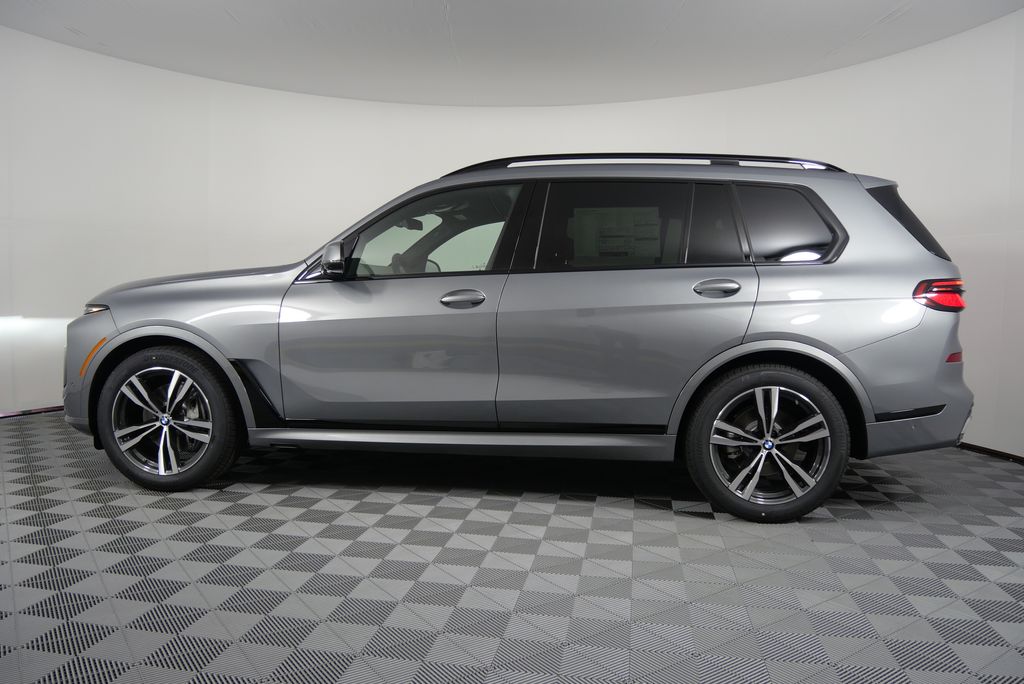 2025 BMW X7 xDrive40i 7