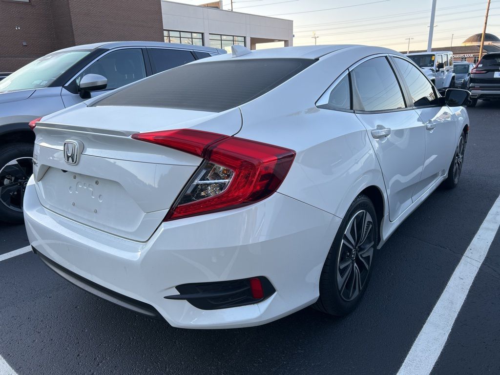 Thumbnail: 2018 Honda Civic - 3