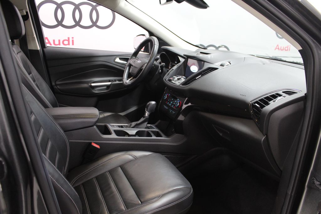 Thumbnail: 2017 Ford Escape - 22